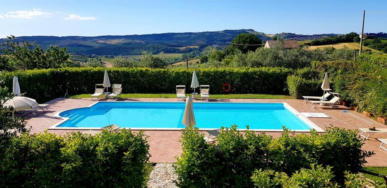 Agriturismo Fiore Di Campo Fermo Bagian luar foto
